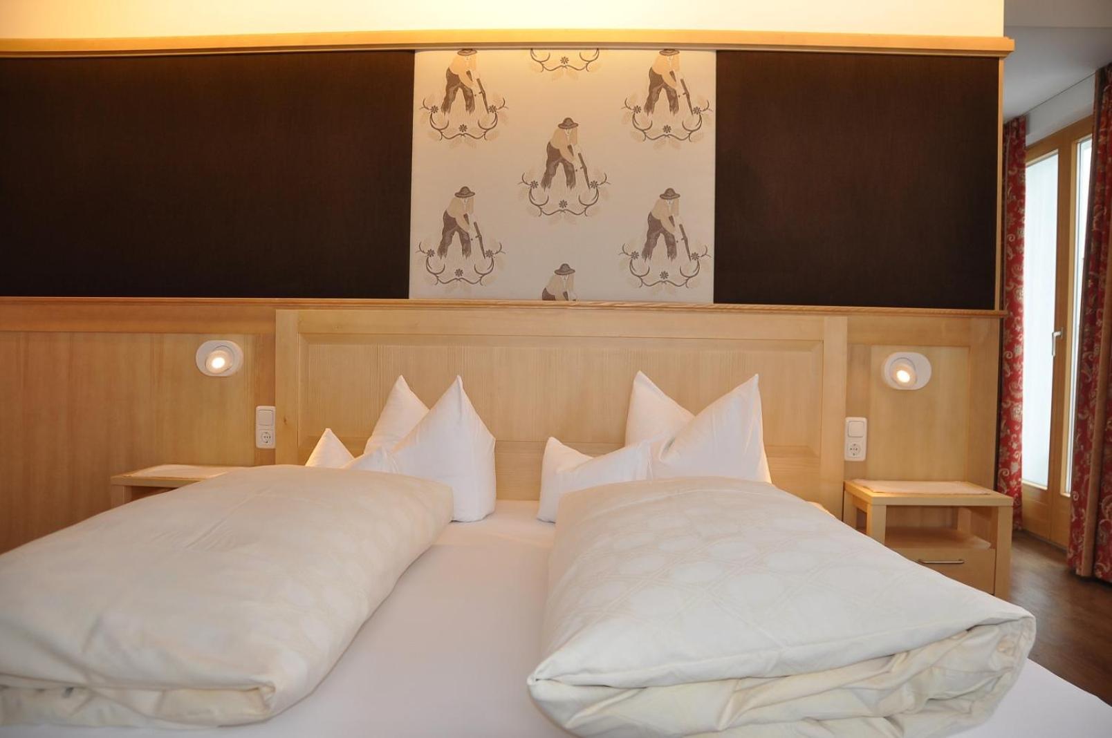 Hotel Gasthof Kreuz Sonntag ภายนอก รูปภาพ