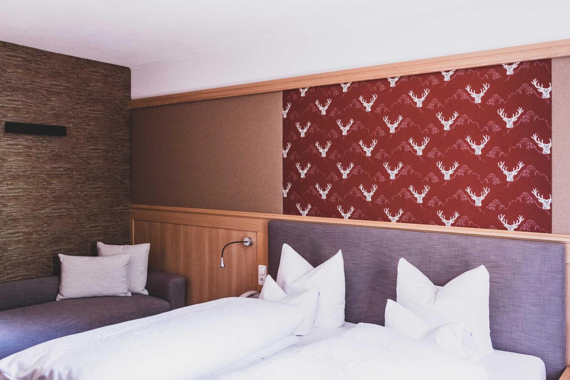 Hotel Gasthof Kreuz Sonntag ภายนอก รูปภาพ