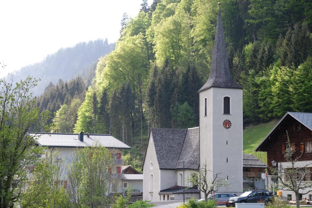 Hotel Gasthof Kreuz Sonntag ภายนอก รูปภาพ