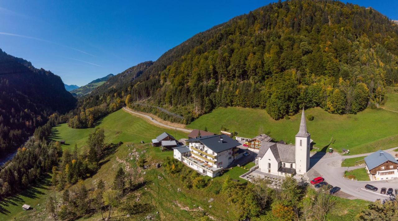 Hotel Gasthof Kreuz Sonntag ภายนอก รูปภาพ